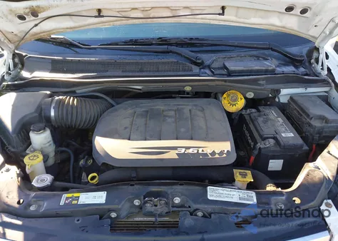 2014 Chrysler Town & Country Touring z USA, uszkodzony, nr VIN 2C4RC1BG4ER204523